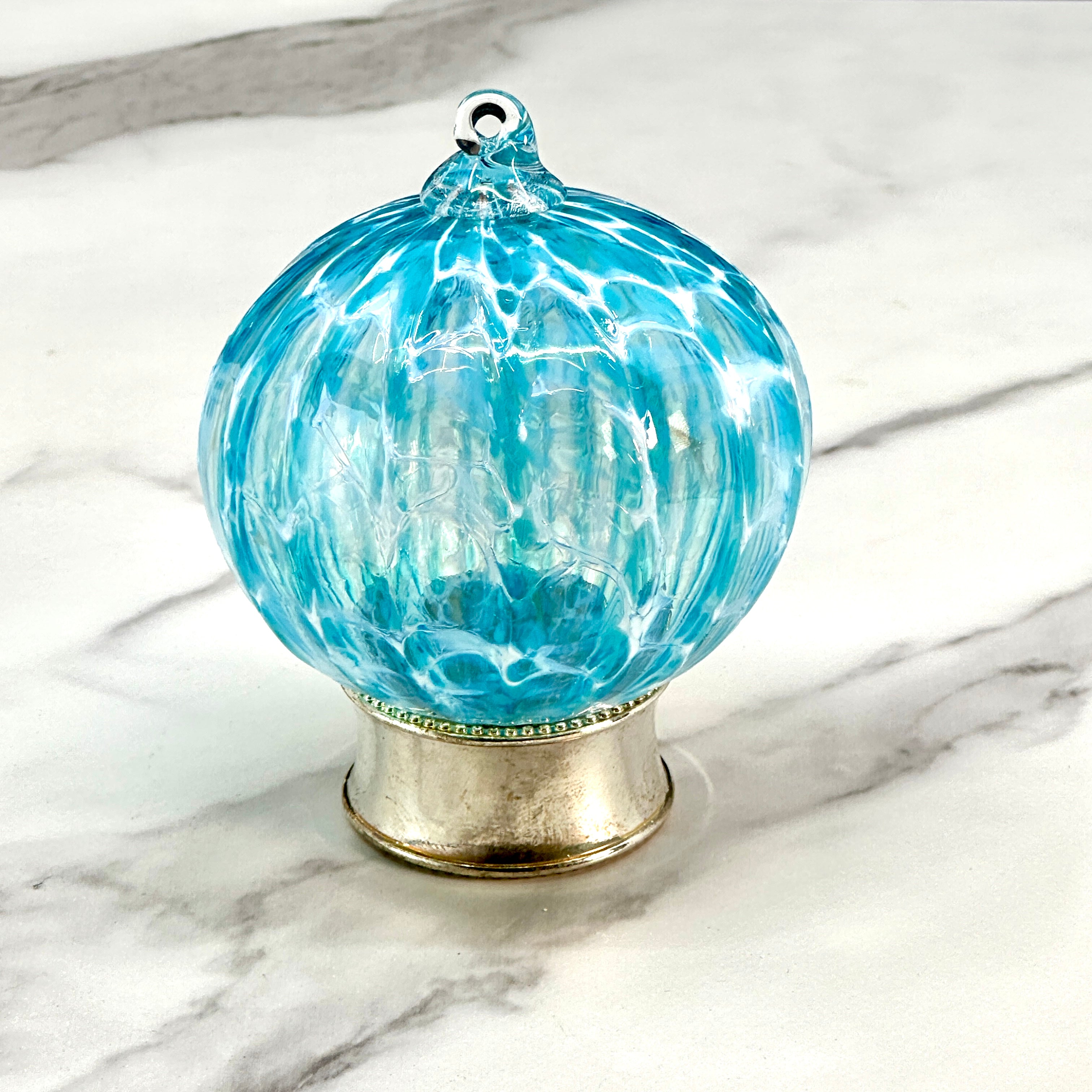 Birthstone ornaments • March