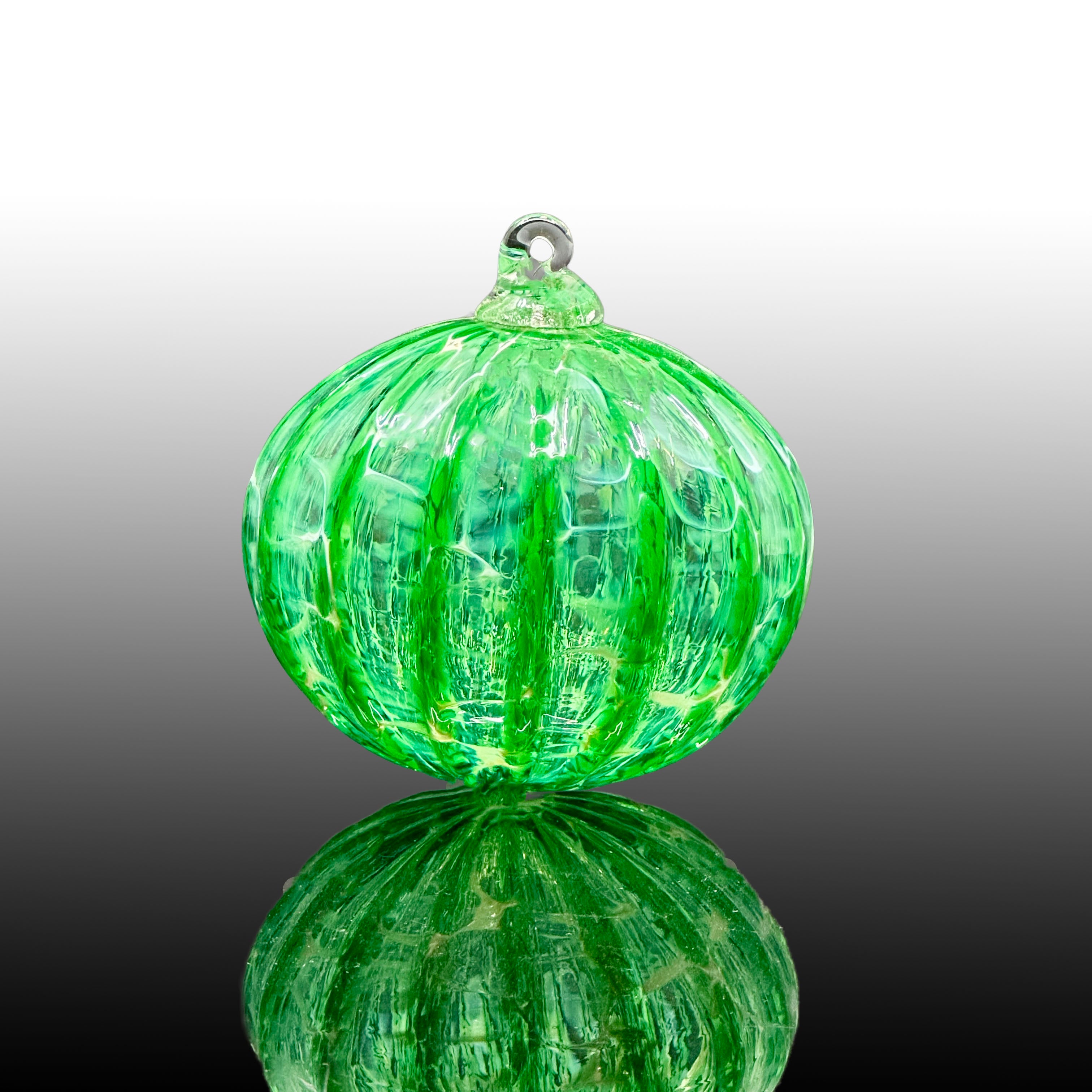 Birthstone ornaments • May