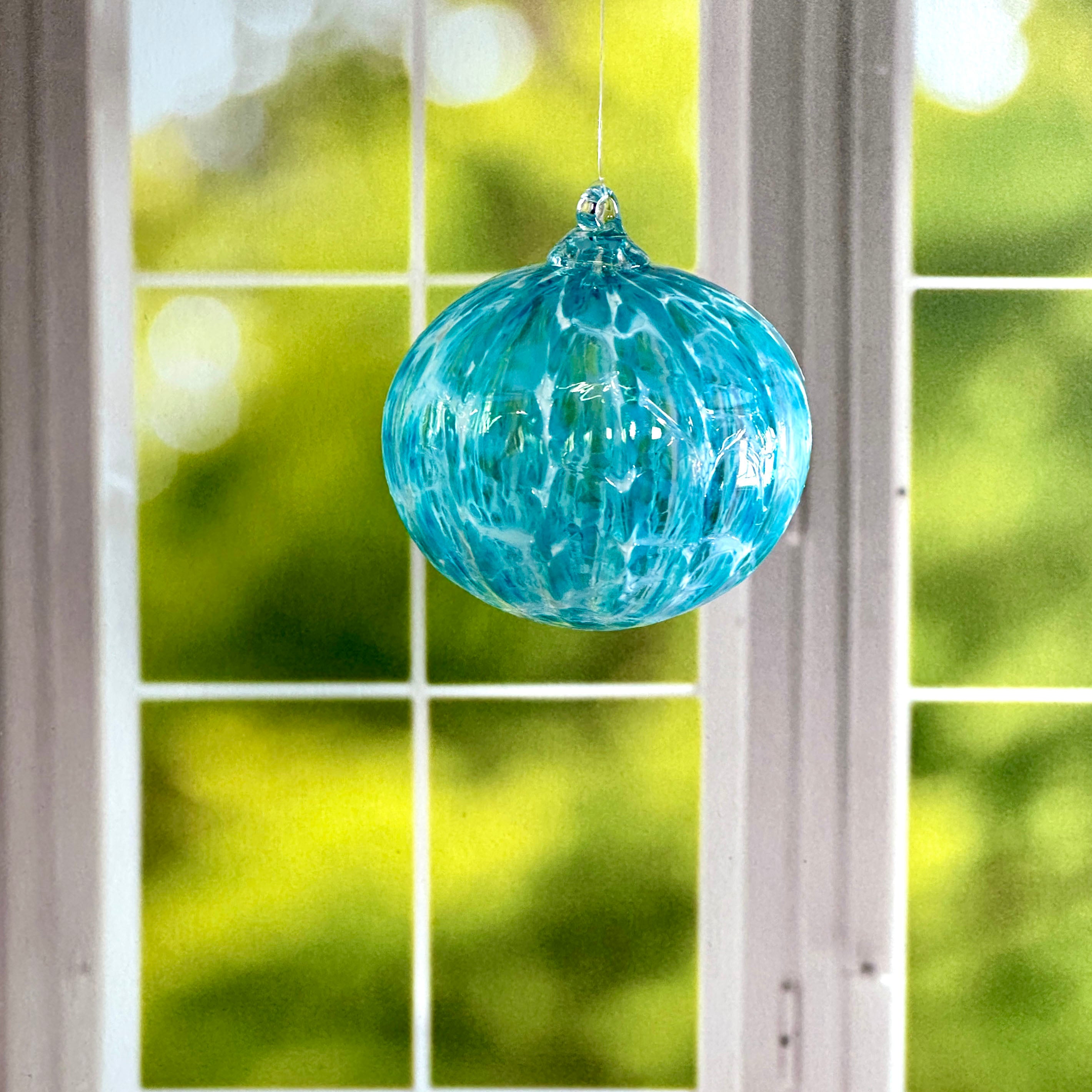 Birthstone ornaments • March