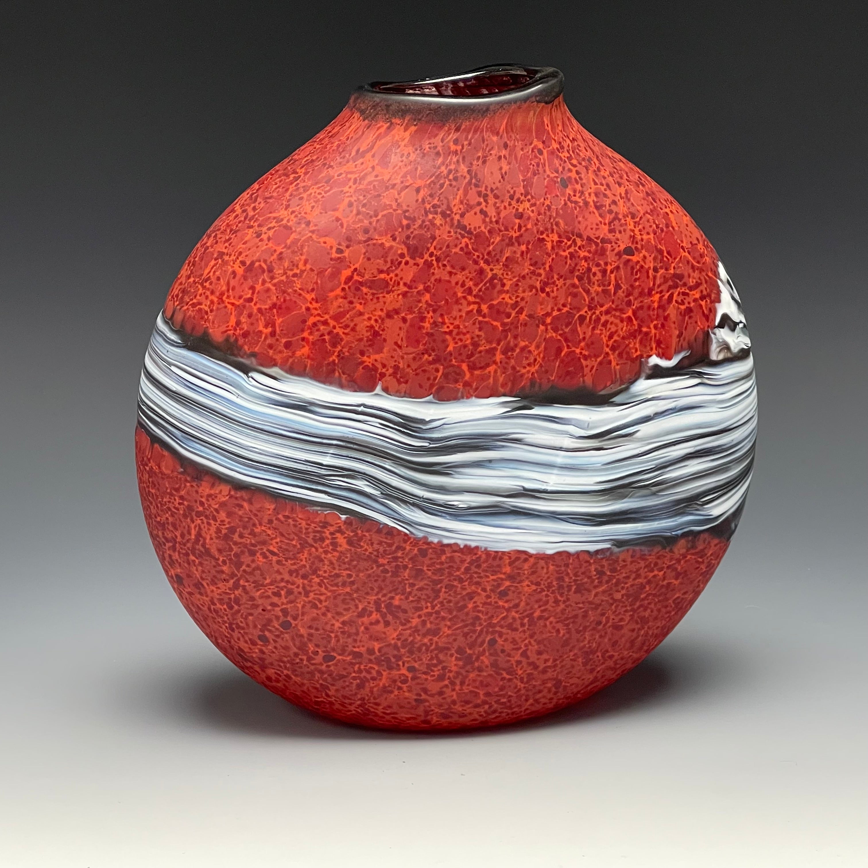Strata Vase • Red with white stripe