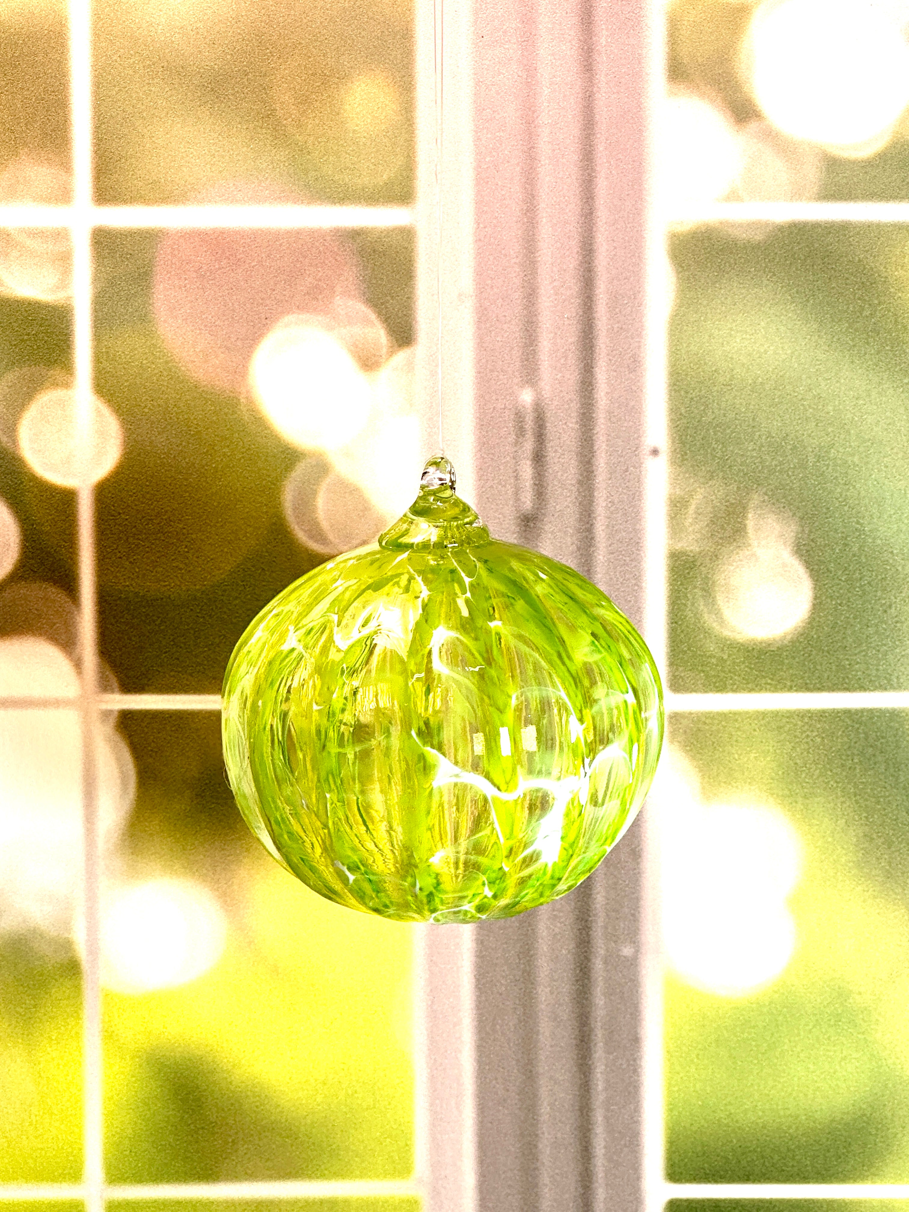 Birthstone ornaments • August