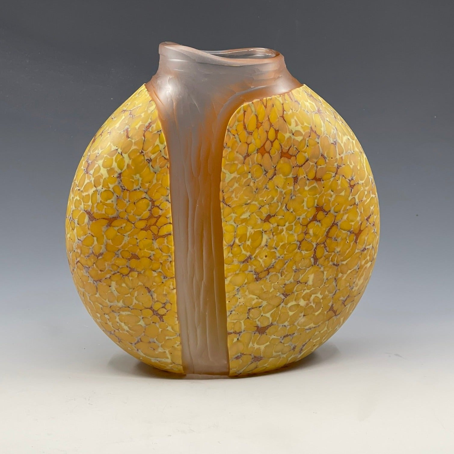 curry cascade vase