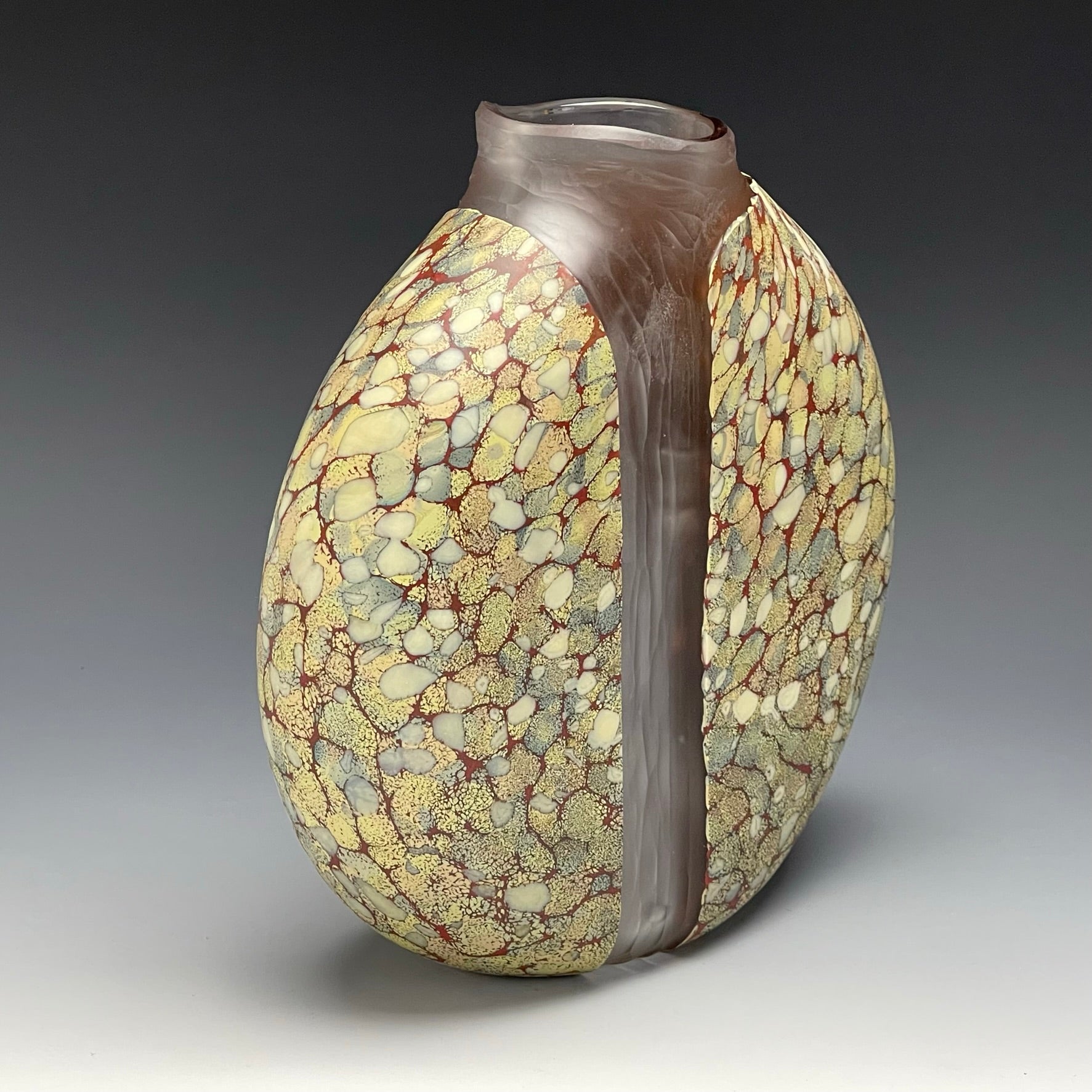 side view of sandy cascade vase