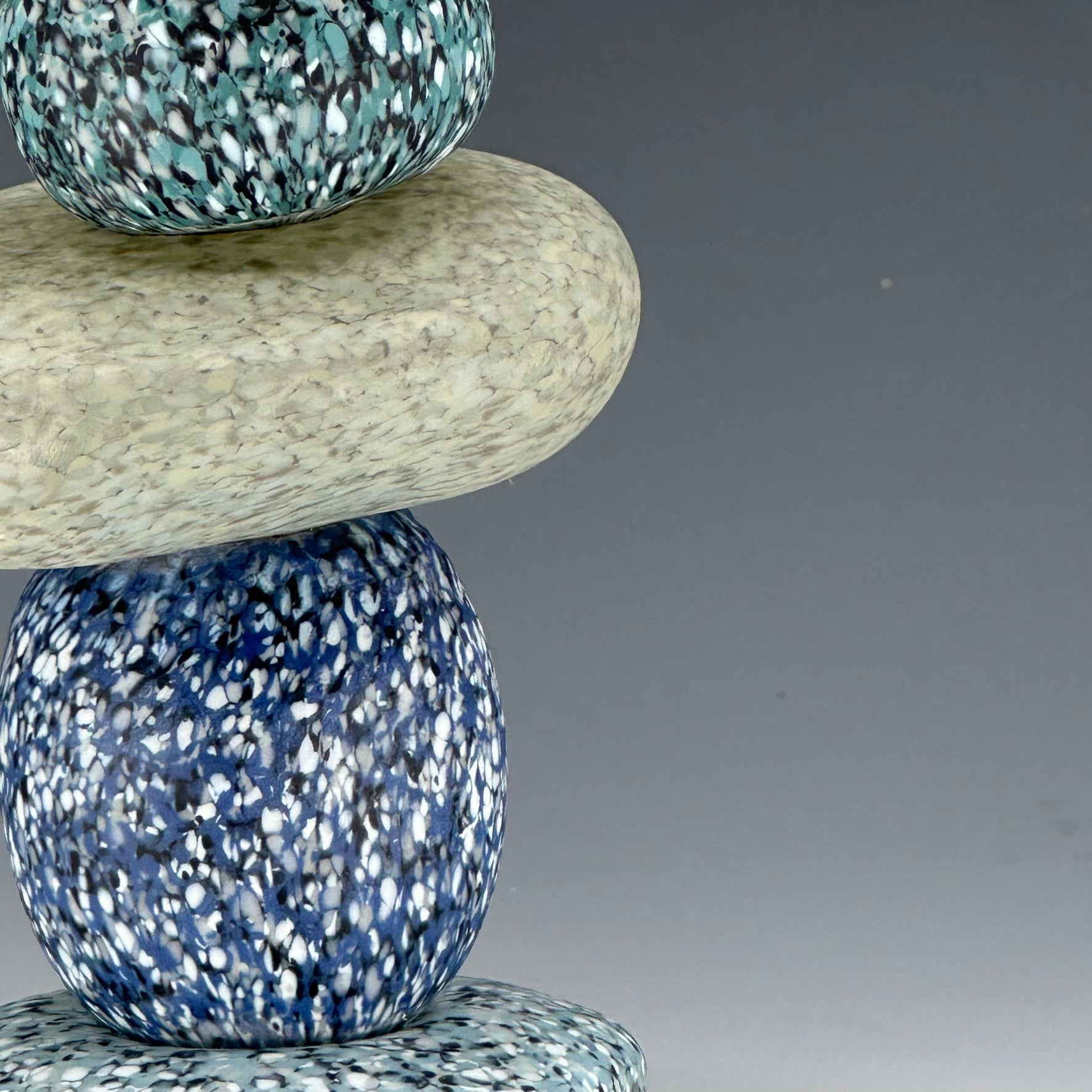 detail of 4 stone glass cairn
