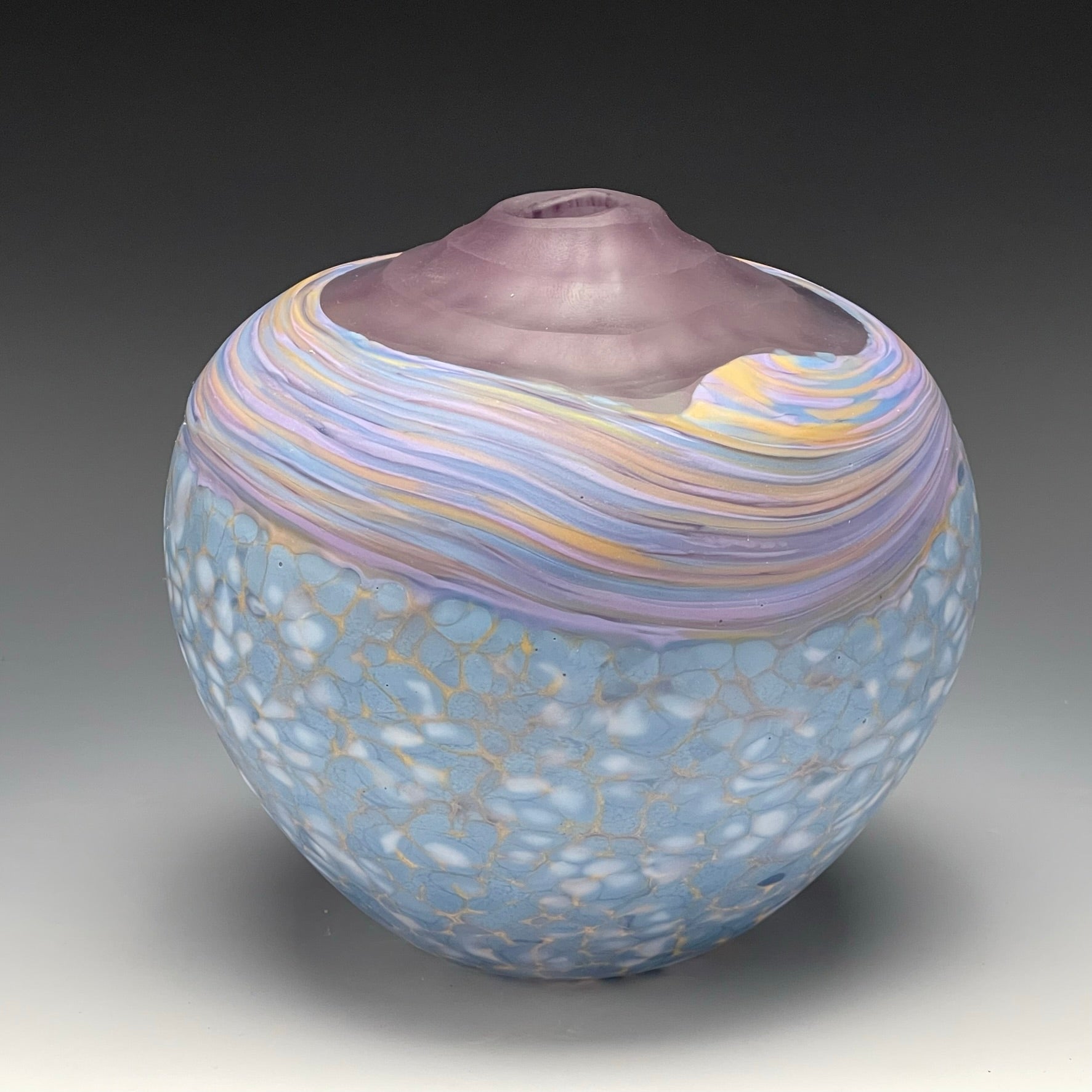 periwinkle Pinnacle vase