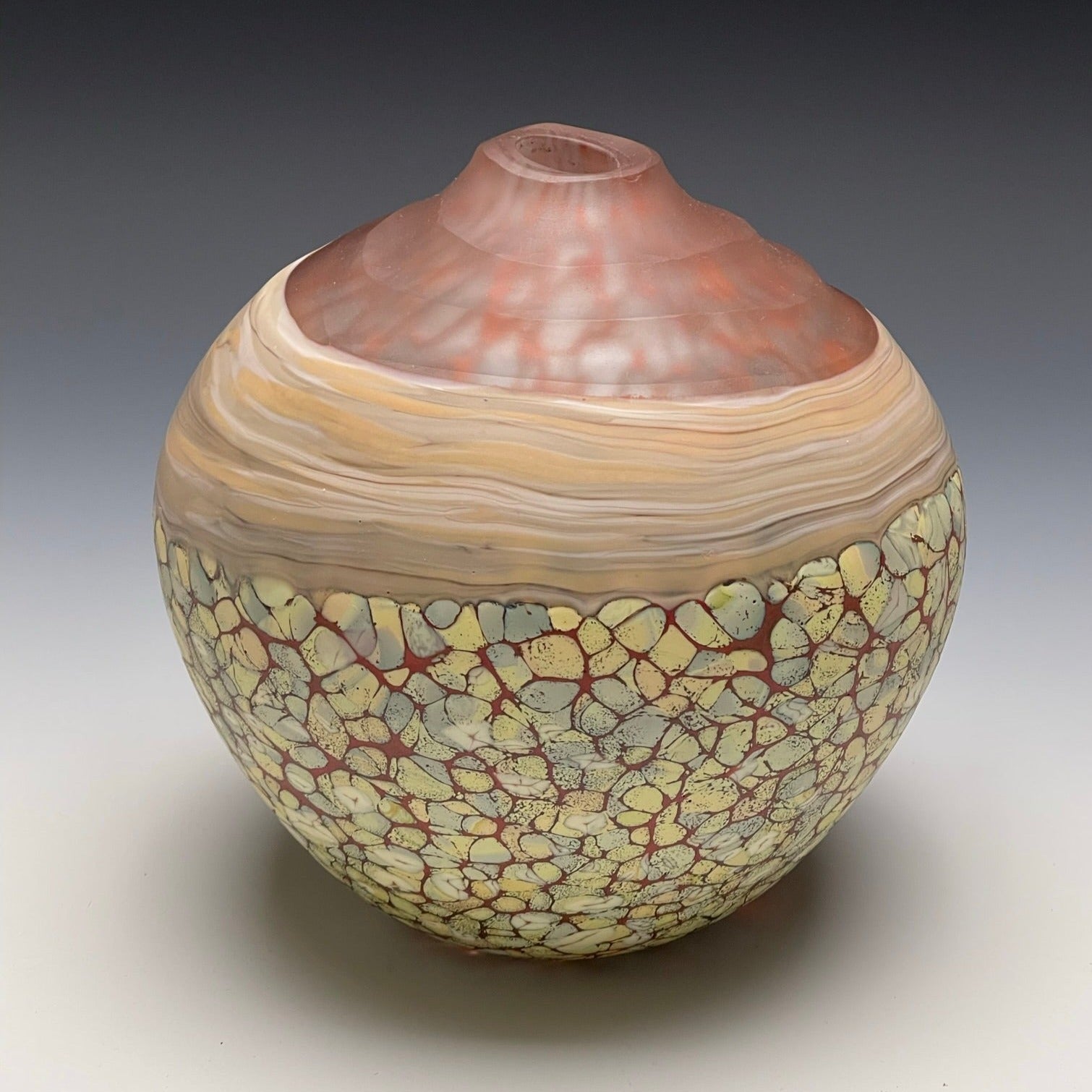 sand Pinnacle vase