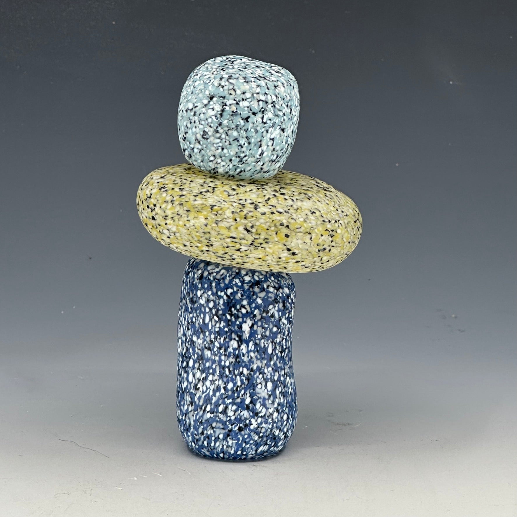 3 stone glass cairn