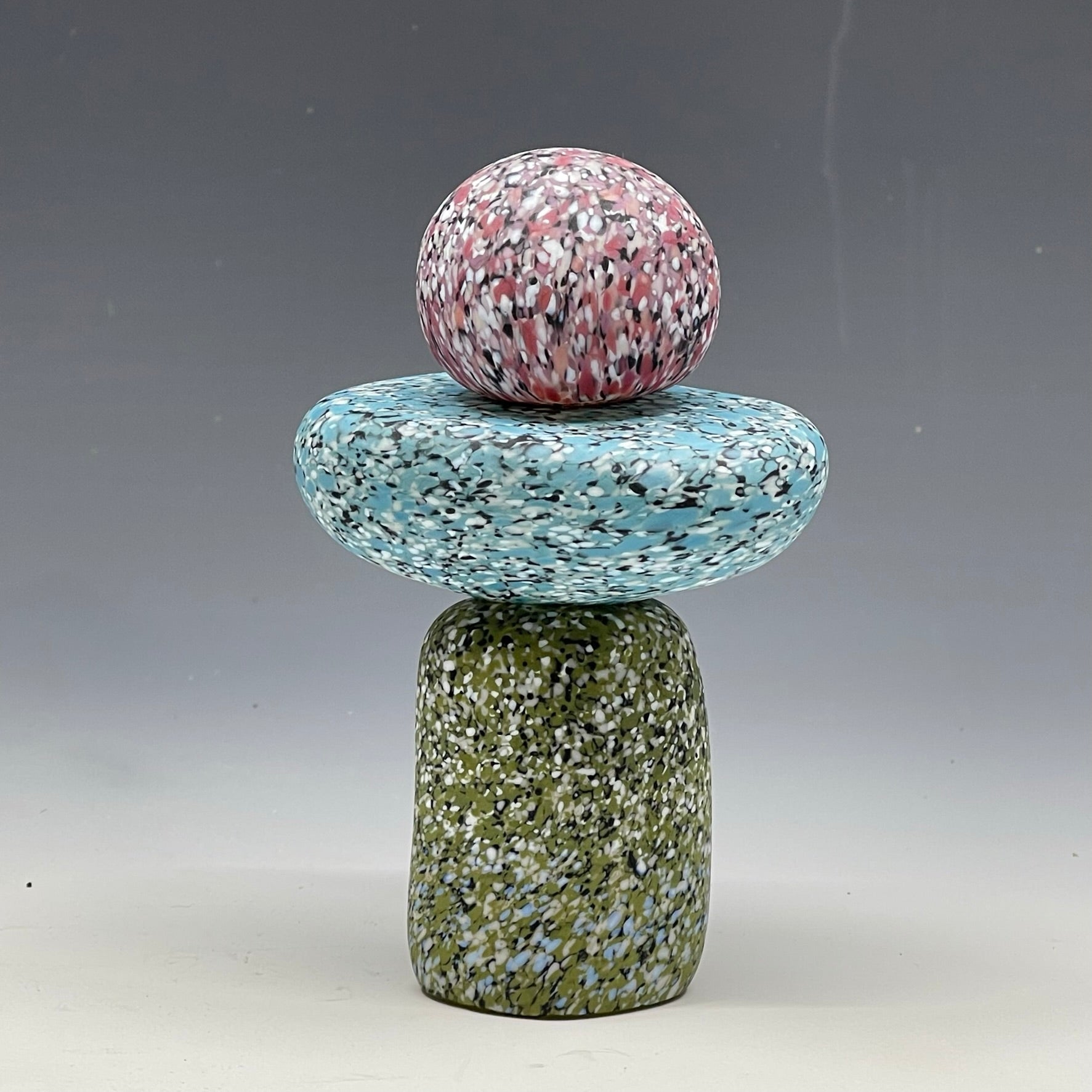 3 stone glass cairn