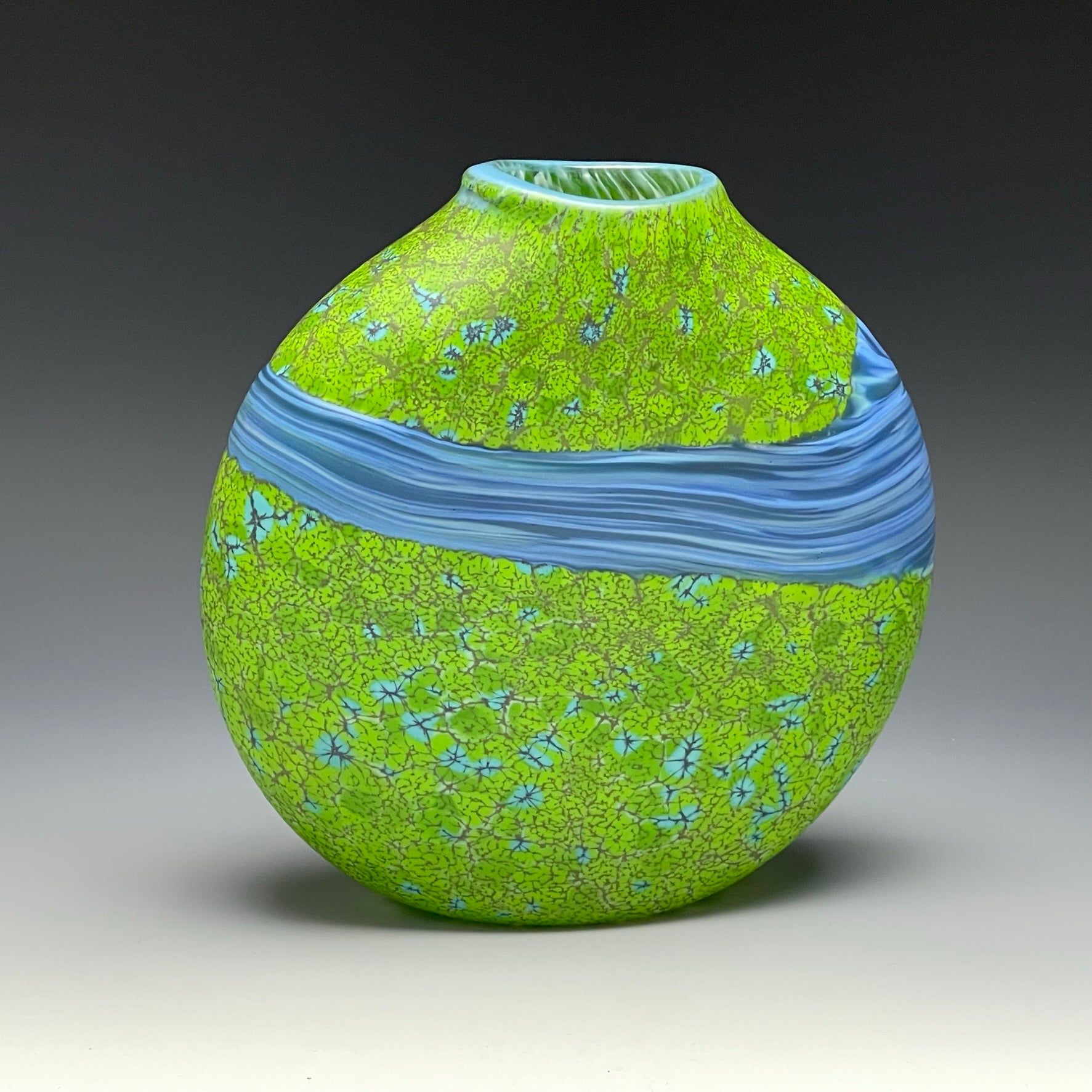 green strata vase