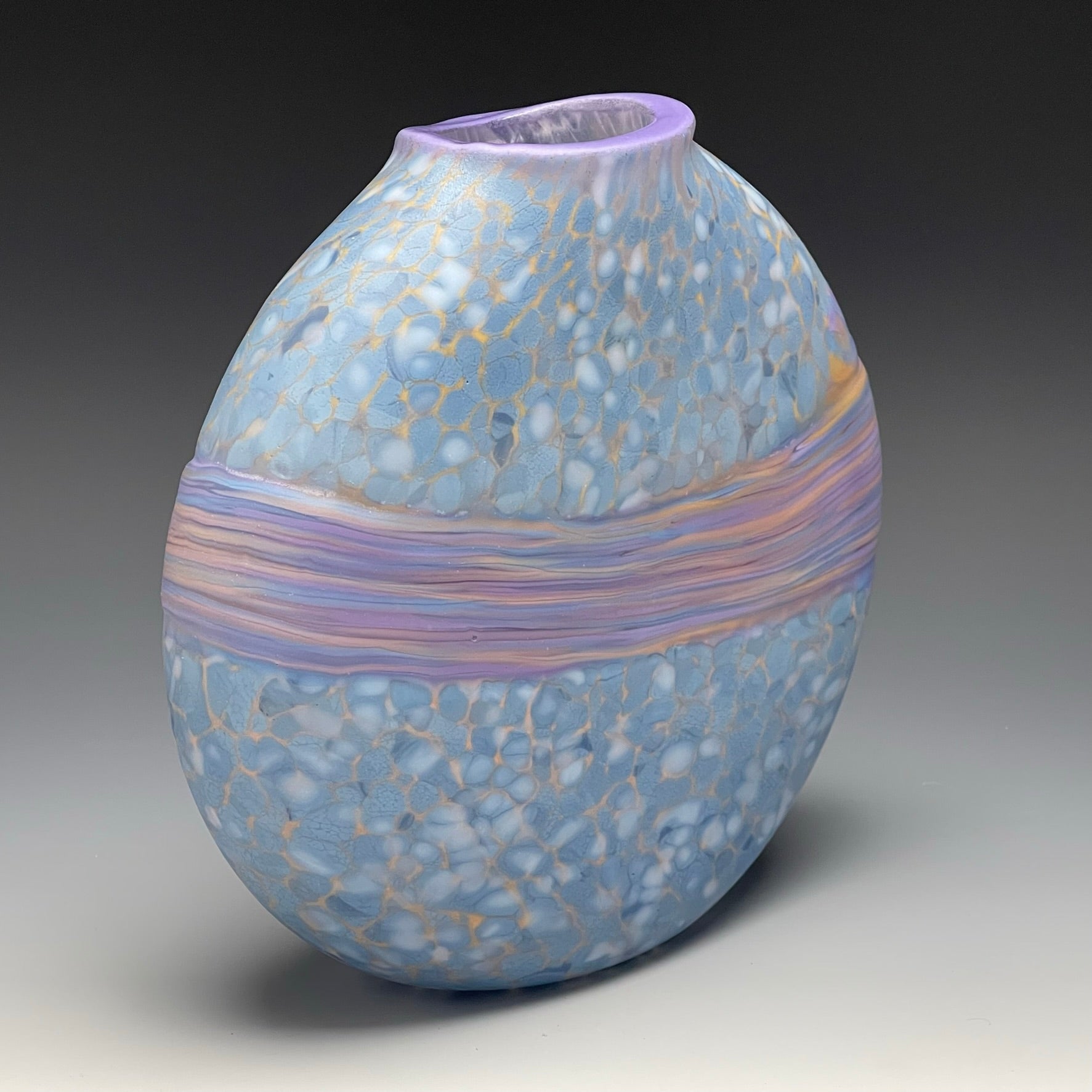 side view of periwinkle strata vase