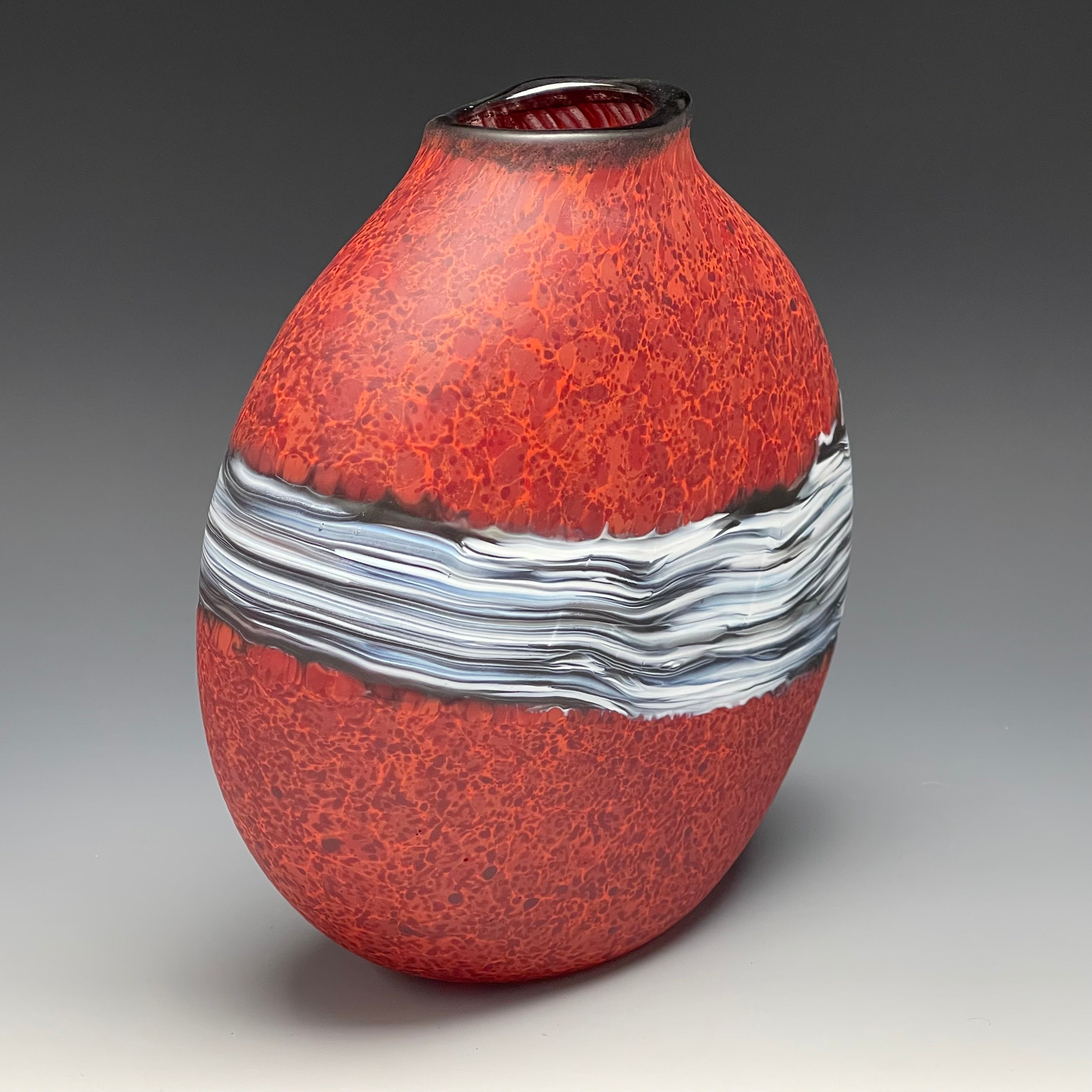 Strata Vase • Red with white stripe